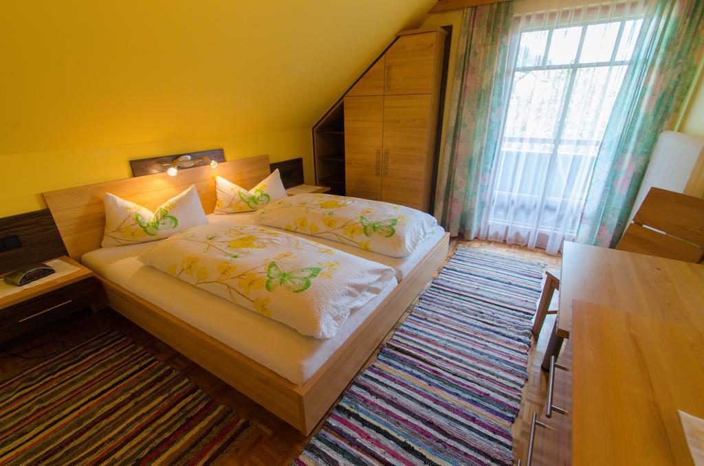 Ferienwohnung Bliem ซังคท์มิคาอิลอิมลุงเกา ภายนอก รูปภาพ